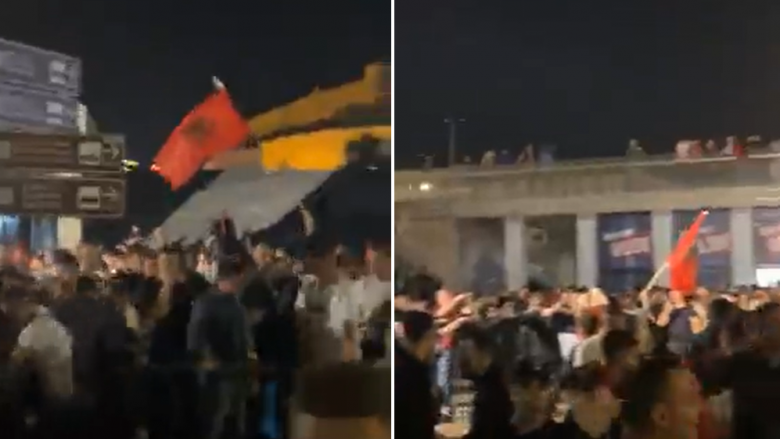 VLEN feston në sheshin  Skënderbeu  në Çair